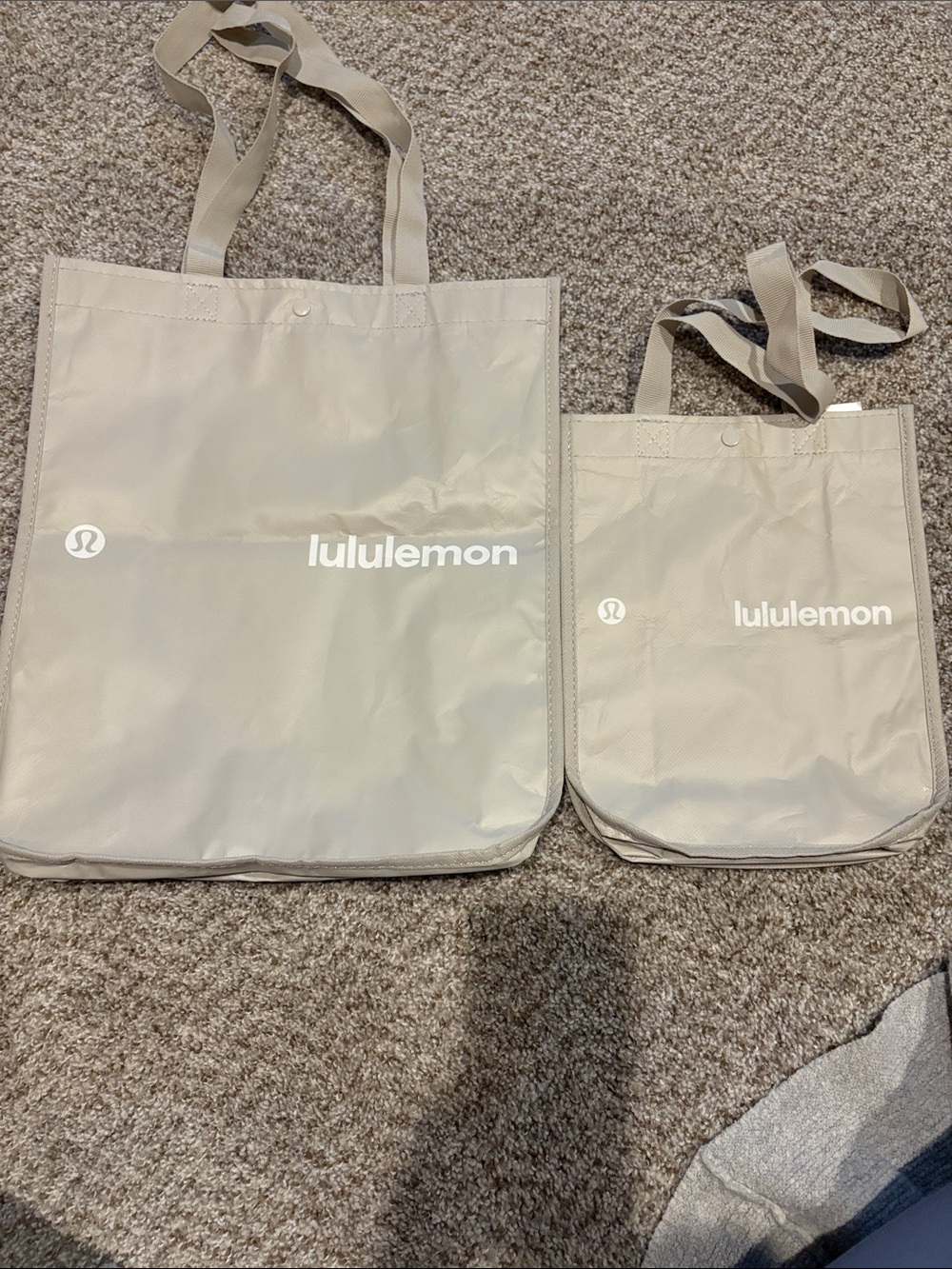 lululemon athletica Tote Bags in Light Taupe